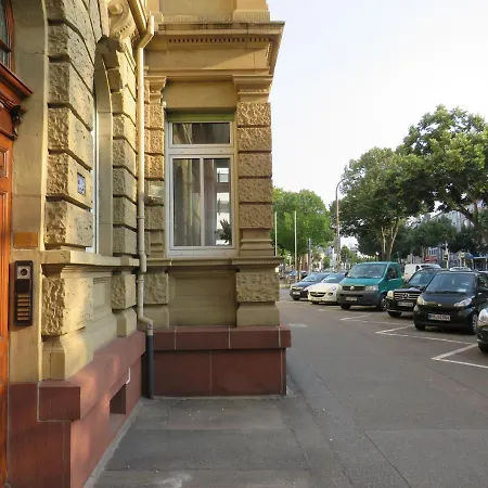 L8 Street Theaterviertel - 120Sqm דירה *